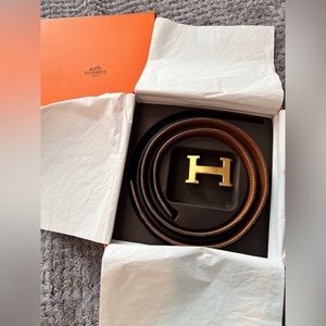 Hermès Gold Buckle Belt with Tan and Black Reversible Strap